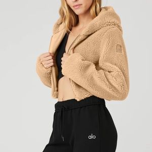 Alo Yoga LA Sherpa Jacket - Camel Small